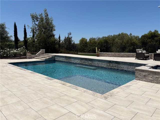 Image 3 of 75 For 1708 Victoria Way