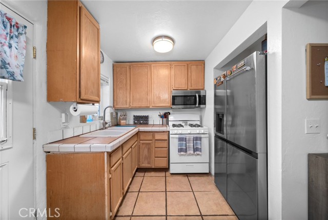 Detail Gallery Image 6 of 28 For 23755 Goetz Dr, Menifee,  CA 92587 - 3 Beds | 1 Baths