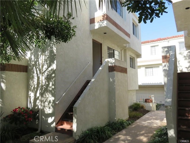 Detail Gallery Image 3 of 16 For 2931 Plaza Del Amo #37,  Torrance,  CA 90503 - 3 Beds | 3 Baths