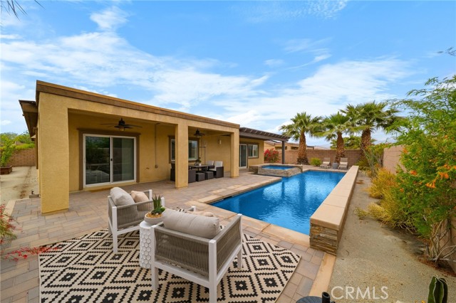 Detail Gallery Image 4 of 33 For 73992 Van Gogh Drive, Palm Desert,  CA 92211 - 4 Beds | 3 Baths