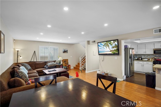 Detail Gallery Image 13 of 42 For 541 W 23rd St #4,  San Pedro,  CA 90731 - 3 Beds | 2/1 Baths