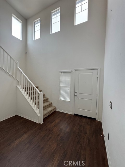 Detail Gallery Image 5 of 14 For 11016 Clear Lake Ln, Corona,  CA 91752 - 4 Beds | 3 Baths