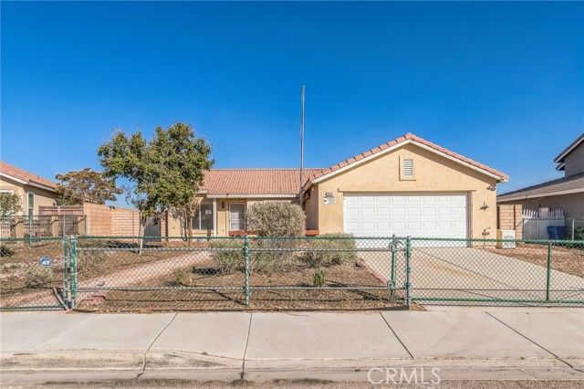 Detail Gallery Image 1 of 27 For 10944 Sherman Way, Adelanto,  CA 92301 - 3 Beds | 2 Baths