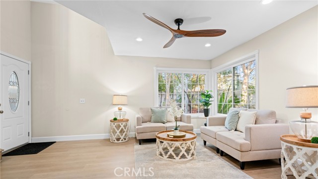 14981 Daisy Circle, Fontana CA: https://media.crmls.org/medias/8ec17589-690a-4d19-b7e9-5191c9c66051.jpg