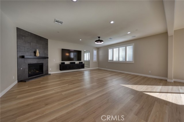2668 Half Dome Court, Jurupa Valley CA: https://media.crmls.org/medias/8ec37924-a72c-4289-8826-e5efd4210a36.jpg