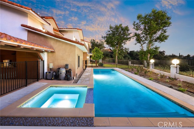 255 El Cielo Lane, Bradbury CA: https://media.crmls.org/medias/8ec39f4f-2e78-410e-9bbf-08c4f111ed98.jpg
