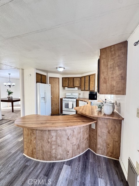 Detail Gallery Image 5 of 23 For 6259 East Sea Breeze Drive #30,  Long Beach,  CA 90803 - 2 Beds | 2 Baths