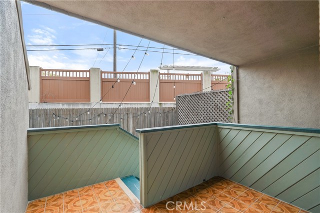Detail Gallery Image 13 of 55 For 1112 Beryl St #15,  Redondo Beach,  CA 90277 - 2 Beds | 2/1 Baths