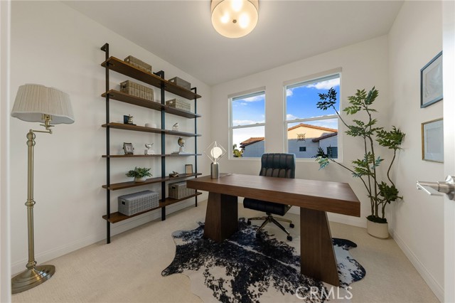 Detail Gallery Image 16 of 21 For 126 N New Ave #8,  Monterey Park,  CA 91755 - 3 Beds | 2/1 Baths