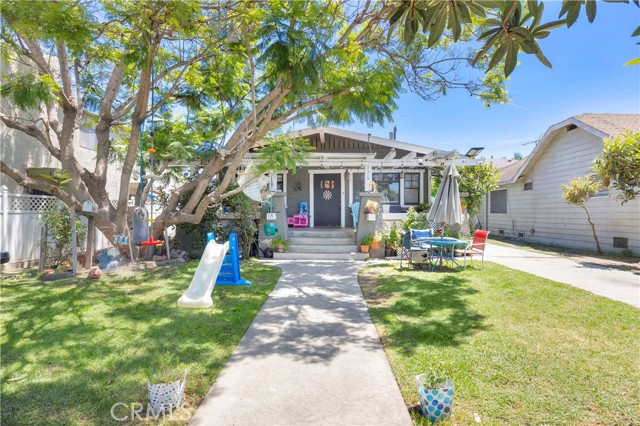 776 Stanley Avenue, Long Beach CA: https://media.crmls.org/medias/8ec53f47-b975-4d49-93f0-6d536ebedcb9.jpg