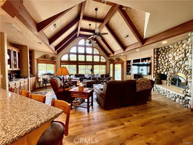 Detail Gallery Image 12 of 69 For 39269 Paha, Bass Lake,  CA 93604 - 6 Beds | 3/1 Baths