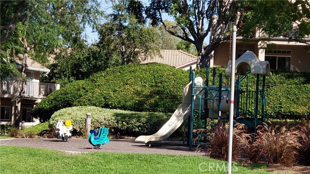 28 Coralino, Rancho Santa Margarita CA: https://media.crmls.org/medias/8ec5a1cb-46b1-4207-8b74-234bc202d0c2.jpg