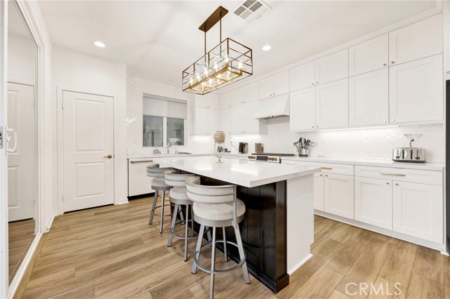 Detail Gallery Image 12 of 49 For 28427 Ascent, Saugus,  CA 91350 - 3 Beds | 3 Baths