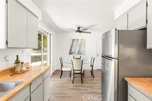 Detail Gallery Image 10 of 28 For 395 Gardenside Ct, Chico,  CA 95973 - 3 Beds | 2 Baths