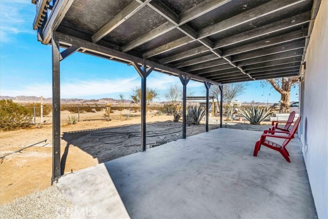 1421 Sunrise Avenue, 29 Palms CA: https://media.crmls.org/medias/8ec6327d-901c-4005-82e1-b9be9cdb1894.jpg