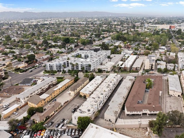 Detail Gallery Image 32 of 33 For 6036 Hazelhurst #C,  North Hollywood,  CA 91606 - 1 Beds | 2 Baths