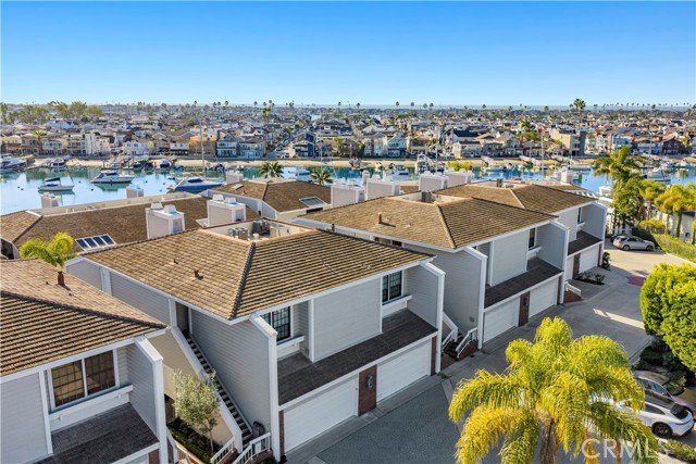 Detail Gallery Image 2 of 37 For 990 Bayside Cove #609,  Newport Beach,  CA 92660 - 3 Beds | 2 Baths