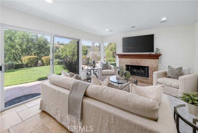 Detail Gallery Image 11 of 41 For 24845 Avenida Asoleada, Calabasas,  CA 91302 - 4 Beds | 3 Baths