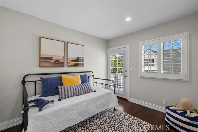 3108 Poinsettia Avenue, Manhattan Beach, California 90266, 3 Bedrooms Bedrooms, ,3 BathroomsBathrooms,Residential,Sold,Poinsettia,SB22192558