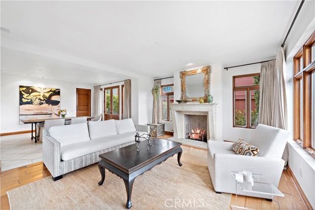 Detail Gallery Image 19 of 47 For 206 Driftwood Rd, Corona Del Mar,  CA 92625 - 4 Beds | 5/1 Baths