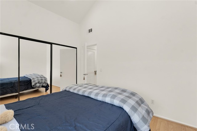Detail Gallery Image 26 of 33 For 5835 Etiwanda Ave, Tarzana,  CA 91356 - 2 Beds | 2/1 Baths