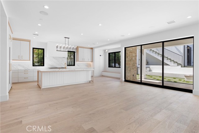 577 36th Street, Manhattan Beach, California 90266, 5 Bedrooms Bedrooms, ,5 BathroomsBathrooms,Residential,Sold,36th,SB21113889