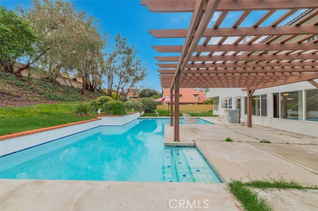 Detail Gallery Image 4 of 18 For 16502 Amber Tree Ln, Hacienda Heights,  CA 91745 - 4 Beds | 3 Baths