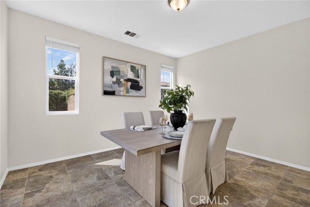 Detail Gallery Image 5 of 64 For 5996 Celeste, Hemet,  CA 92545 - 5 Beds | 3 Baths