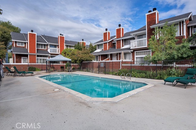 Front Image Thumbnail for CRSR25267338