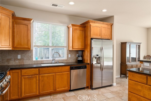 Detail Gallery Image 17 of 42 For 307 Gooselake Cir, Chico,  CA 95973 - 3 Beds | 2 Baths