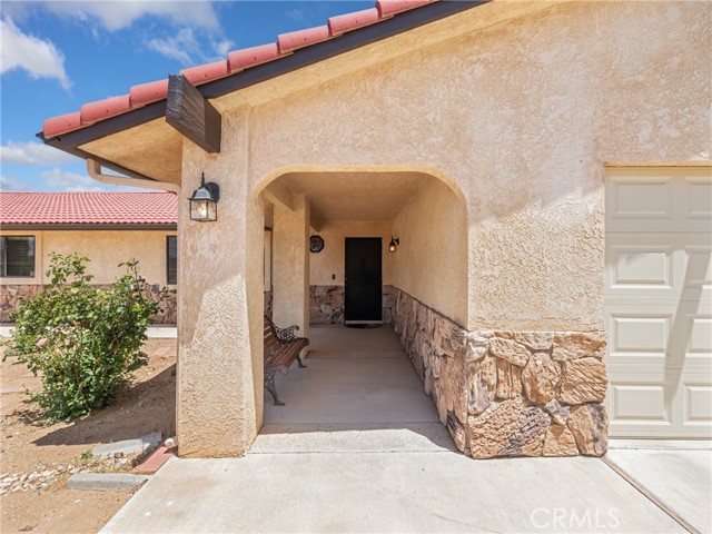 Detail Gallery Image 2 of 30 For 11759 Mohawk Rd, Apple Valley,  CA 92308 - 3 Beds | 2 Baths