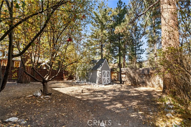 Detail Gallery Image 13 of 19 For 325 E Fairway Bld, Big Bear City,  CA 92314 - 2 Beds | 1 Baths