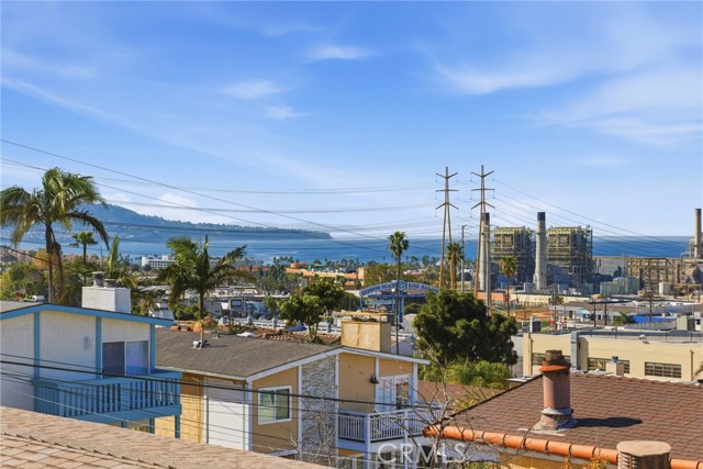 Detail Gallery Image 55 of 63 For 1001 2nd, Hermosa Beach,  CA 90254 - 5 Beds | 3/1 Baths