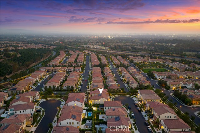 52 Longchamp, Irvine CA: https://media.crmls.org/medias/8ecf02ba-0969-46ab-b5e9-85fa8ca46b78.jpg