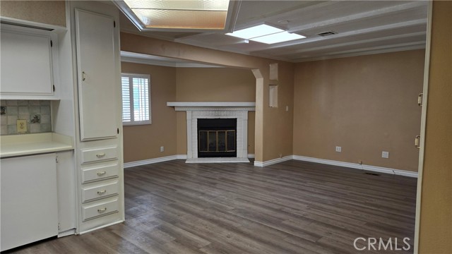 Detail Gallery Image 16 of 25 For 16462 Poipu Ln, Huntington Beach,  CA 92649 - 2 Beds | 2 Baths