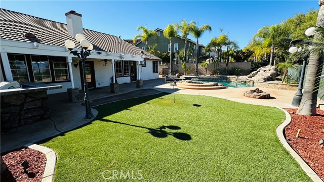 Detail Gallery Image 15 of 16 For 1485 Clearview Cir, Corona,  CA 92882 - 4 Beds | 3 Baths