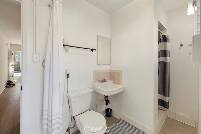 Detail Gallery Image 29 of 34 For 1035 Loma Dr, Hermosa Beach,  CA 90254 - – Beds | – Baths