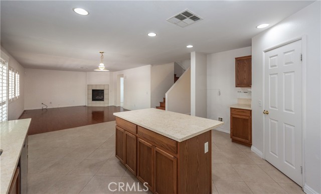 Detail Gallery Image 8 of 29 For 12338 Kourtney Ct, Corona,  CA 91752 - 4 Beds | 2/1 Baths