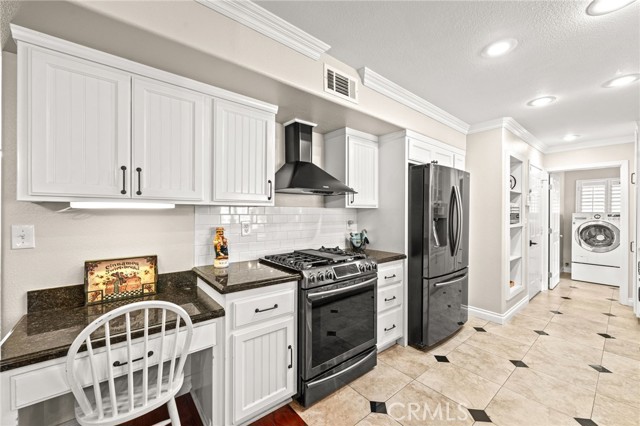 Detail Gallery Image 7 of 40 For 28731 Thornhill, Menifee,  CA 92586 - 2 Beds | 2 Baths