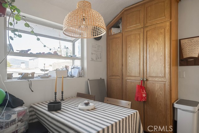 Detail Gallery Image 9 of 26 For 1119 Princeton Dr, Glendale,  CA 91205 - 2 Beds | 1 Baths