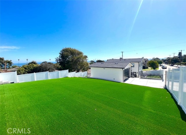 624 W 38th Street, San Pedro CA: https://media.crmls.org/medias/8ed2c512-fbcf-4331-8ade-b9ca8a7ad254.jpg