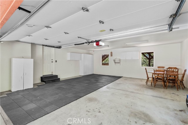 1088 Nadelhorn Drive, Lake Arrowhead CA: https://media.crmls.org/medias/8ed3b534-83de-4149-b9fe-f2c91834ace0.jpg