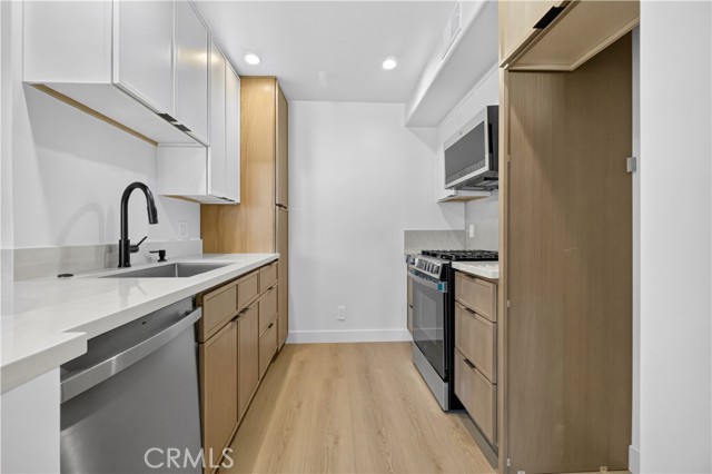 15455 Sherman photo 6