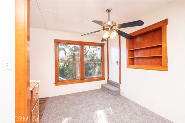 Detail Gallery Image 15 of 46 For 968 Ca-189, Twin Peaks,  CA 92391 - 3 Beds | 1/1 Baths