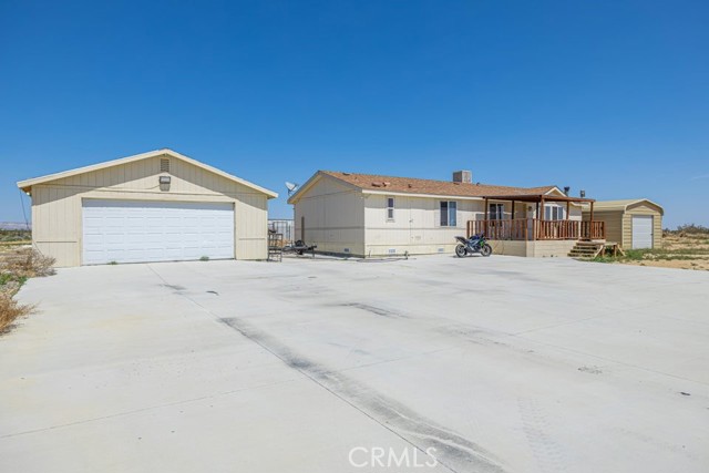 277 Longhorn, Mojave CA: https://media.crmls.org/medias/8ed4fab3-6573-4680-96a8-c15d9a19a192.jpg