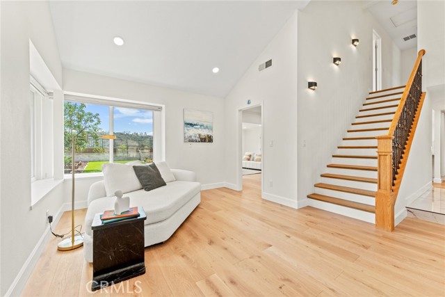 21492 Countryside Drive, Lake Forest CA: https://media.crmls.org/medias/8ed4fe0f-8a36-4942-a908-def6c0b8d863.jpg
