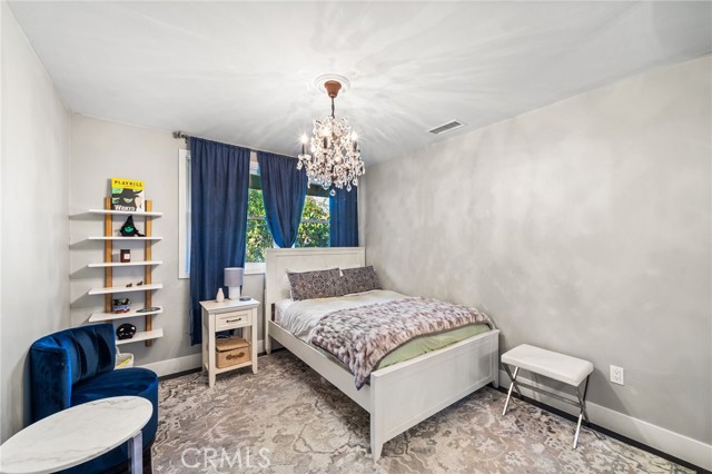 Detail Gallery Image 14 of 23 For 13231 Sandhurst Pl, North Tustin,  CA 92705 - 4 Beds | 2/1 Baths