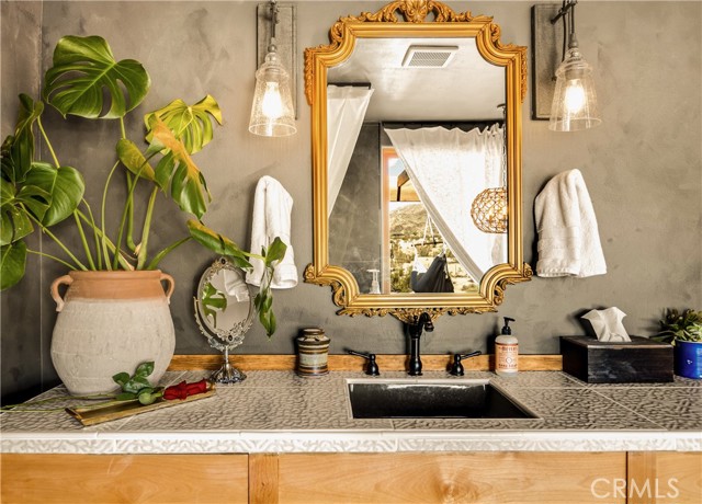 Detail Gallery Image 33 of 74 For 5517 Bartlett Mountain Rd, Joshua Tree,  CA 92252 - 2 Beds | 2 Baths