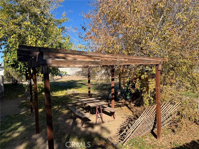 Detail Gallery Image 17 of 63 For 10643 Redwood, Hesperia,  CA 92345 - 3 Beds | 1 Baths