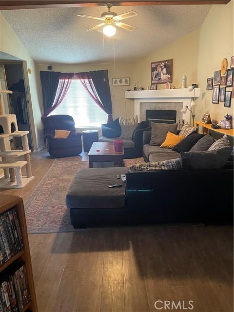 Detail Gallery Image 7 of 11 For 13381 Magnolia #168,  Corona,  CA 92879 - 3 Beds | 2 Baths